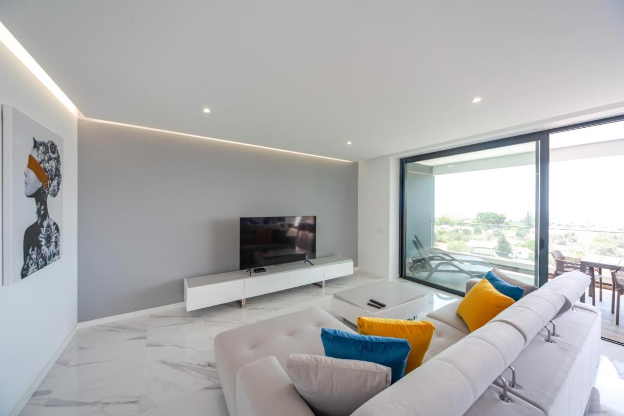 Luxury With Stunning Sea Views Portimão