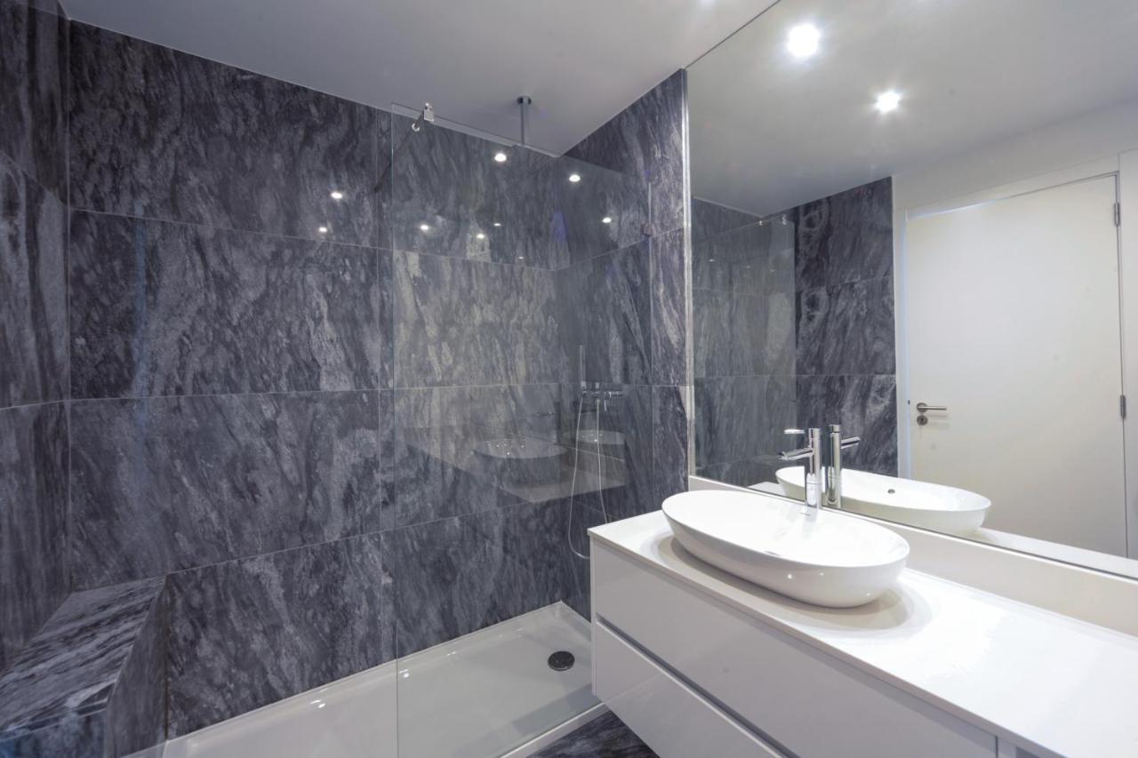 Luxury With Stunning Sea Views